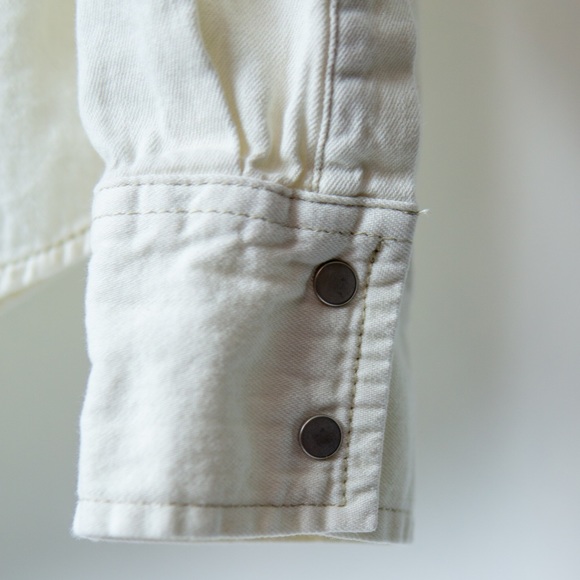 Calvin Klein Button up - Picture 6 of 8